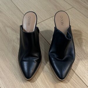 ABOUND Black Pointed Slip-On Leather Mules